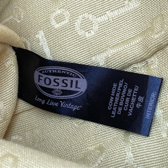 Fossil💛Genuine Leather Modern Cargo Foldover Crossbody Bag in Butter Yellow - Picture 14 of 15